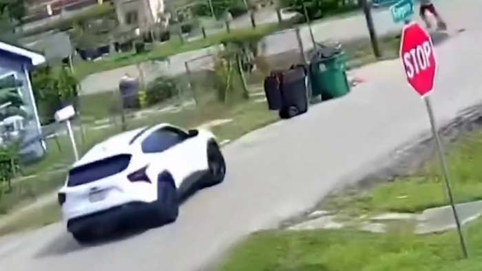 2 men wanted in connection to shooting of 16-year-old on scooter in Fifth Ward