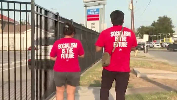 Southwest Side neighborhood divided over ICE arrests