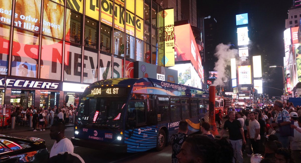 Most NYC buses aren't providing fast or reliable service, comptroller says