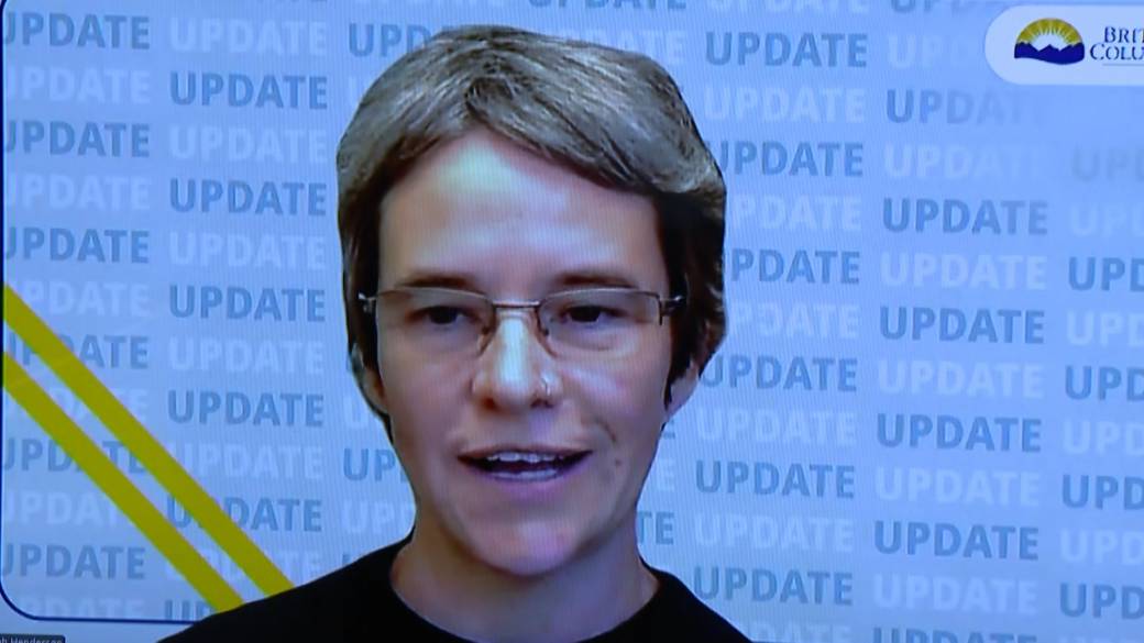 Click to play video: 'Don’t ‘tough it out’ says BCCDC as wildfire smoke blankets Lower Mainland'