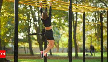 Dead hang exercise: The viral fitness trend that boosts grip strength and mobility |