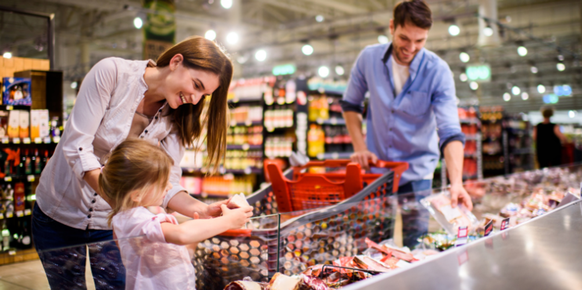Middle class people share their 36 best money-saving tips