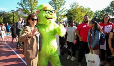 Meet Frankie Focus, new mascot for phone-free schools in NY