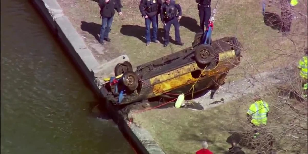 Divers searching for clues in missing persons cases discover over 90 cars in river