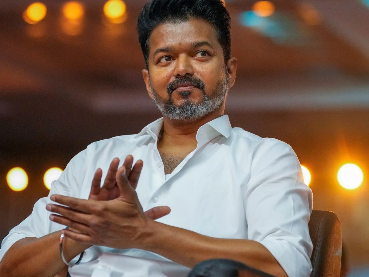At a recent conference in Madurai, Tamil Nadu, Vijay stated that TVK would not form alliances with any other political party and would work independently with the support of its lakhs of members. His announcement has created a buzz in Tamil Nadu, attracting the attention of fans and political observers alike. (News18 Kannada)