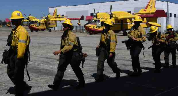 LA County Fire camp 9 heads out to a brush...
