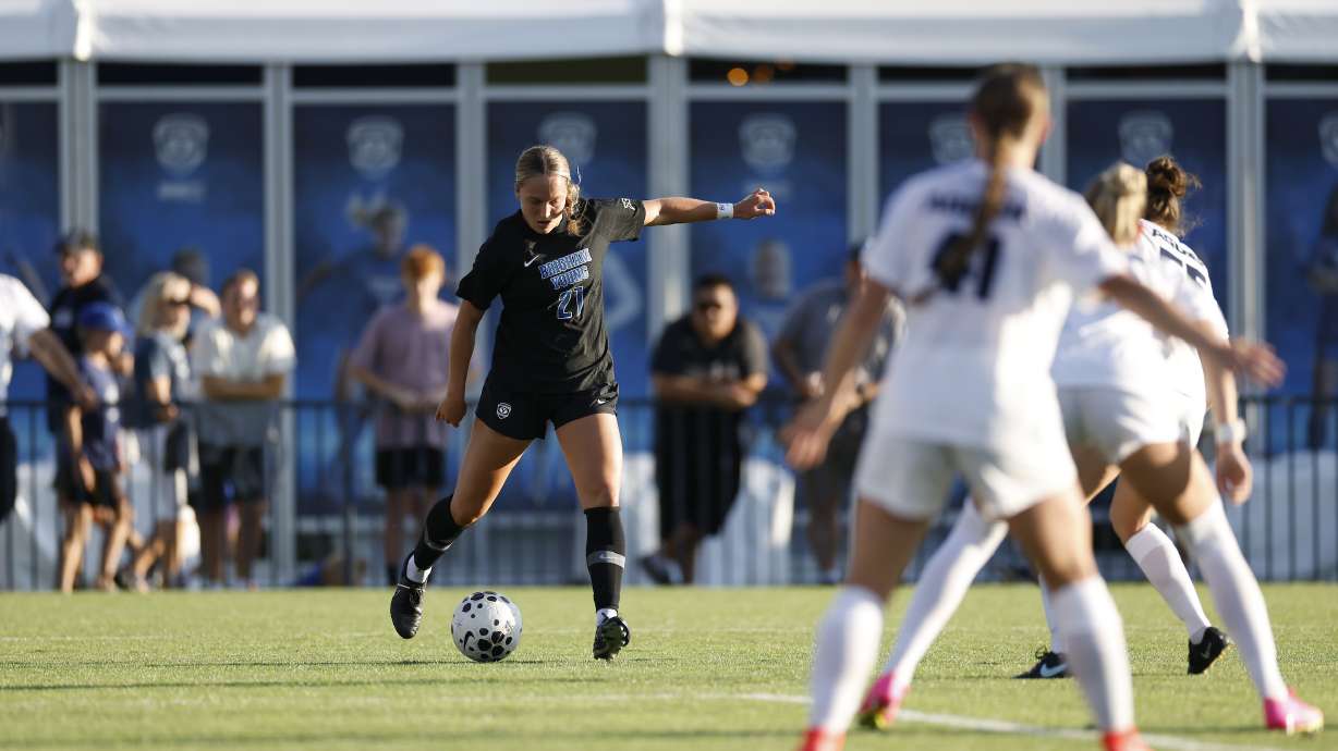 Goettsche's brace lifts No. 11 BYU soccer to rare 2-0 win over Utah State