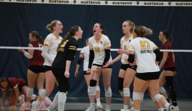 Volleyball Sweeps Lakeland, UW-La Crosse on Final Day of Augsburg Invite