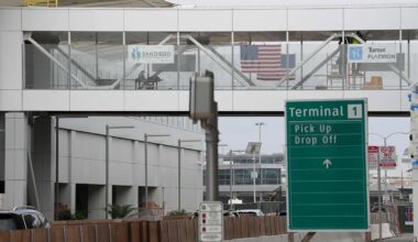 San Diego Airport to close roadway connecting terminals