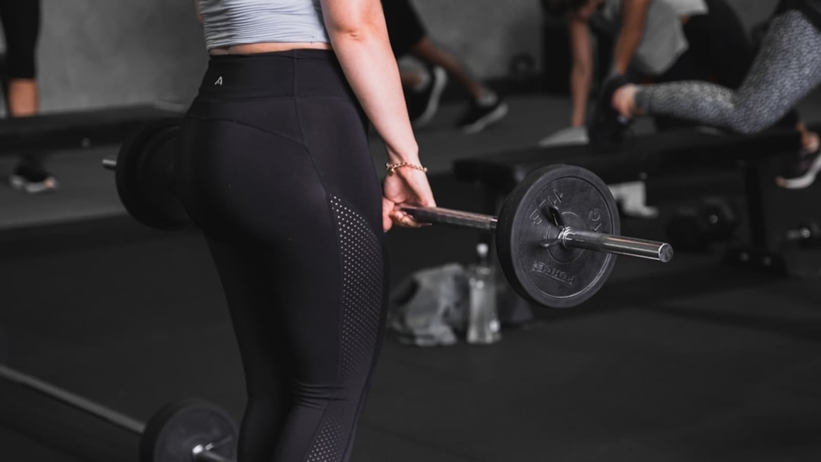 Fitness trainer shares 2 hacks to shed belly fat for women above 35: 'Cardio alone won't help you lose stubborn…'