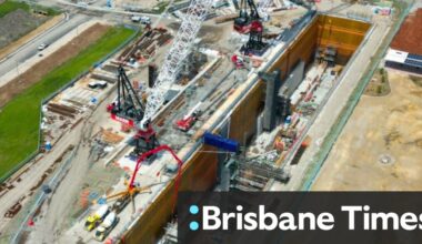 Major government contractor, Canterbury Bulldogs sponsor accused of intimidation campaign against CFMEU official