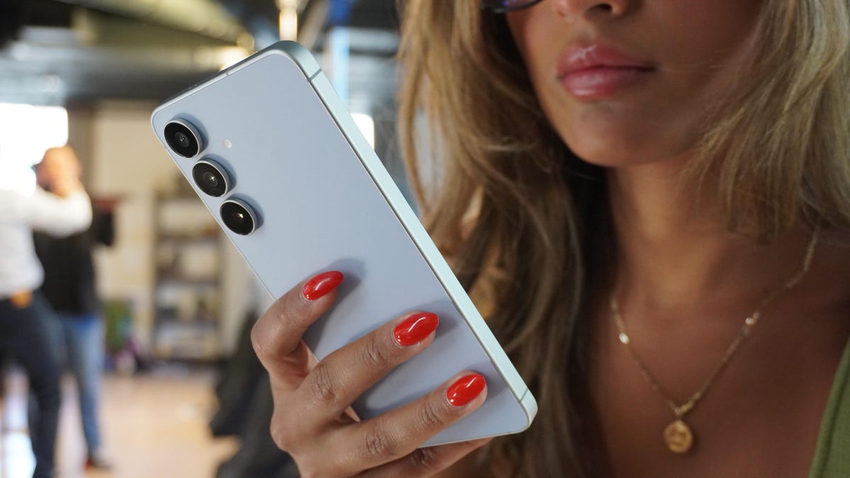 You can buy Samsung's Galaxy S25 FE for only $6 a month - how the deal works