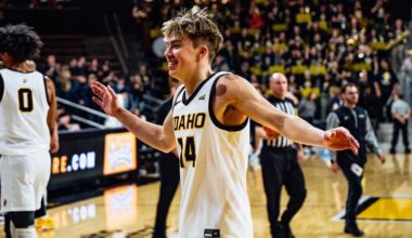 Mitchell Named to Blue Ribbon Yearbook Preseason All-Conference Team