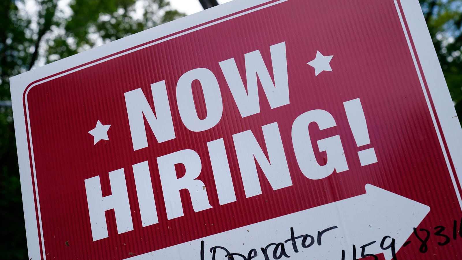 Big Revision Show Job Market Weaker Than Reported—With 911,000 Fewer Jobs—Data Shows