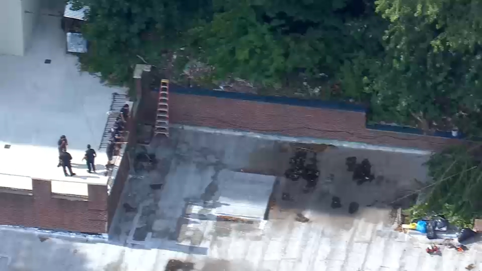 Parapet wall collapses on worker in Cypress Hills, Brooklyn