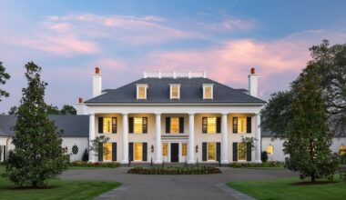 Dallas home built for late oil tycoon hits market for $28.5M