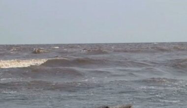 Small plane crashes into Lake Michigan offshore from Racine, Wisconsin