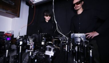 Nano-switch achieves first directed, gated flow of excitons