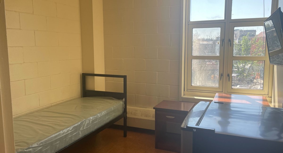 To fill empty apartments for homeless people, NYC will first start tracking them