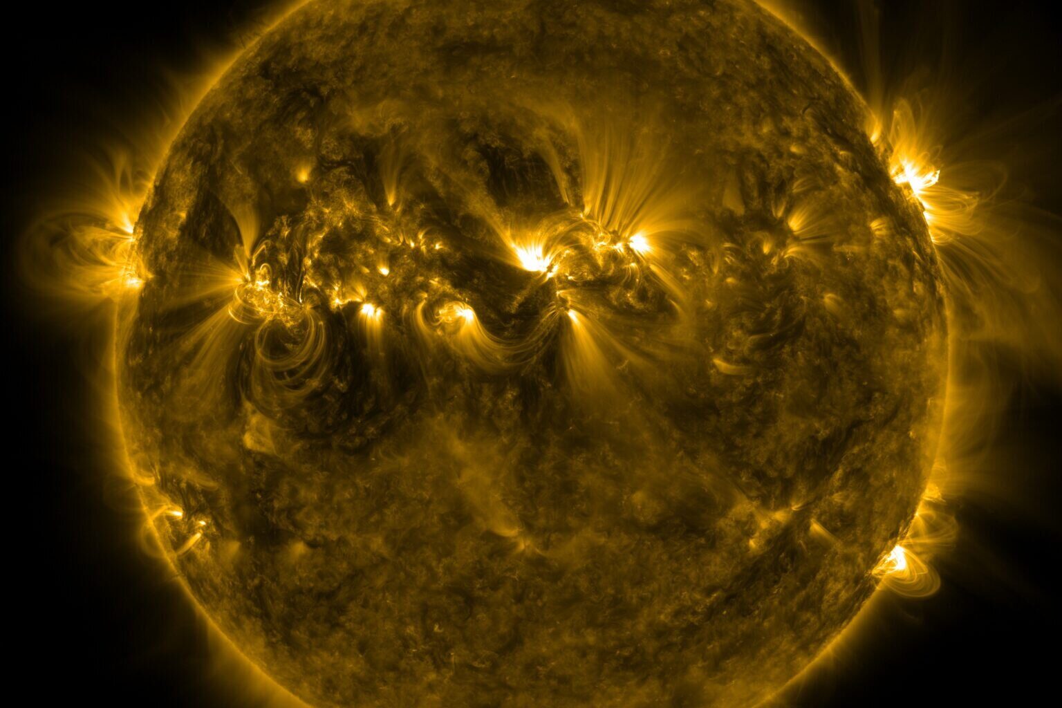 Models explain mysterious feature controlling magnetic properties of the sun