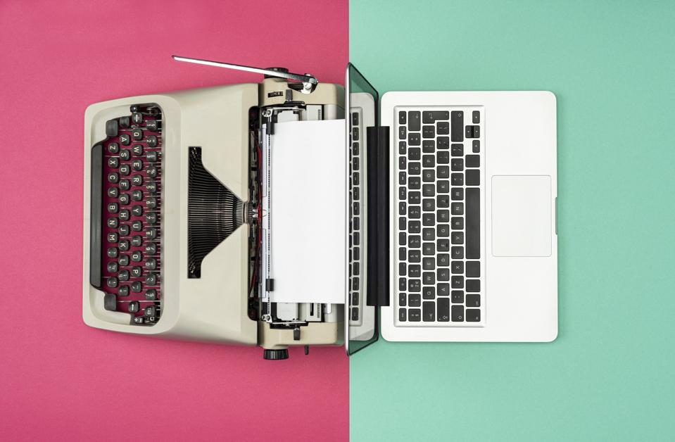 Split image of a typewriter and laptop symbolizing the shift from traditional experience to digital tools in the age of AI.