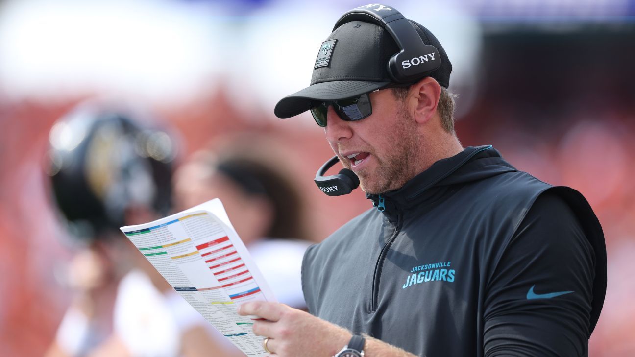 Jaguars coach Liam Coen downplays spat with Trevor Lawrence
