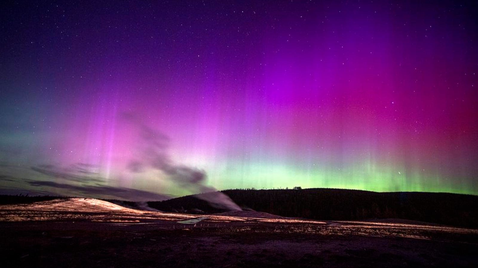 Aurora Could Appear in These 15 States Tonight
