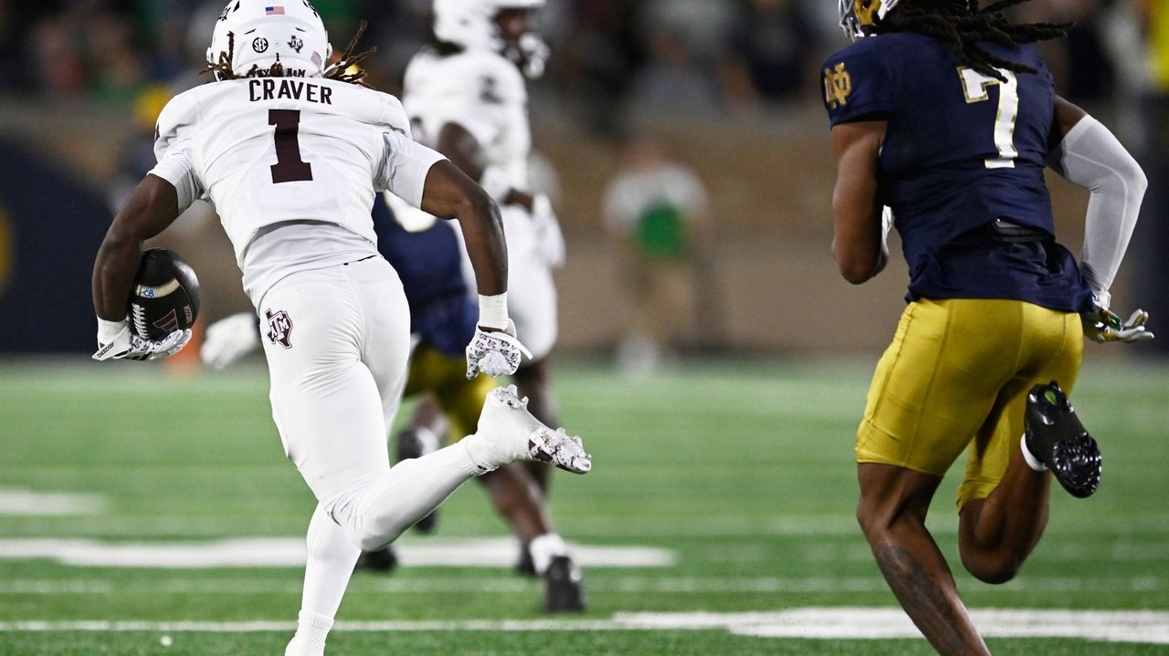 AP Player of the Week: Texas A&M's Mario Craver honored for his career night against Notre Dame