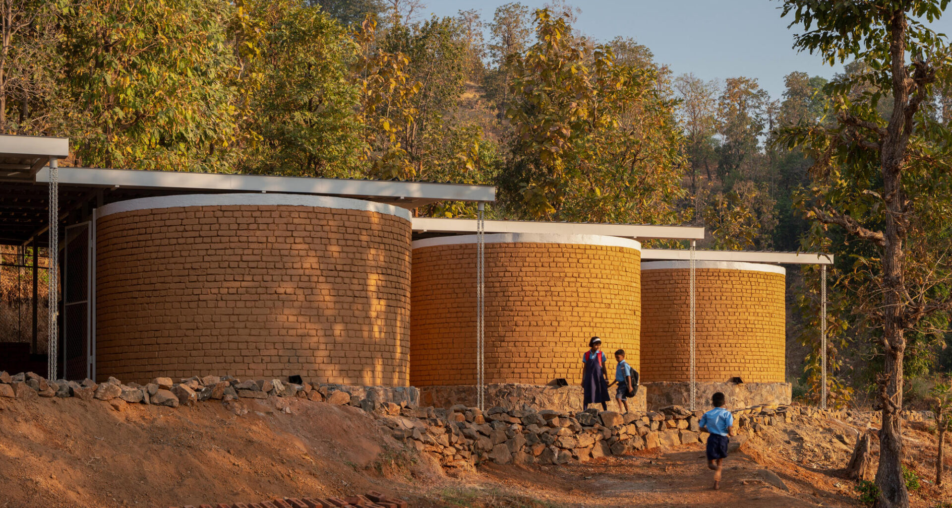 Hiwali School / pk_iNCEPTiON | ArchDaily