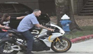 Police release photos of persons of interest in deadly SW Houston apartment shooting