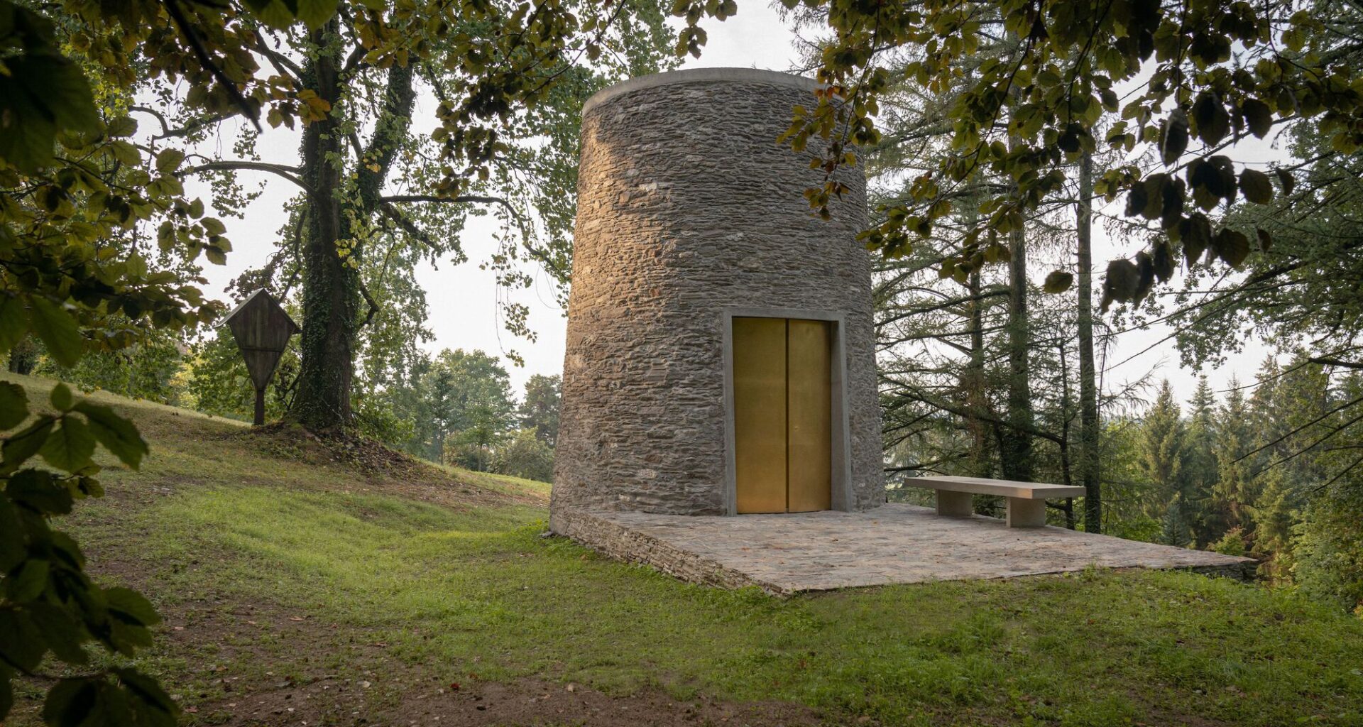 The Chapel / Berger Parkkinen + Architects