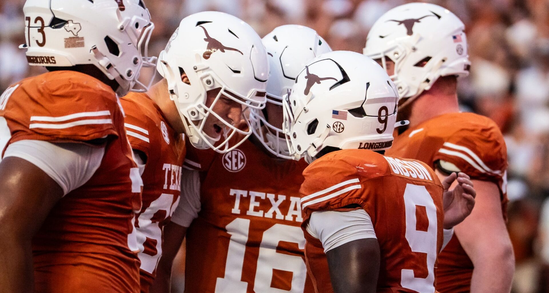 QB Arch Manning shines in Longhorns' 55-0 win