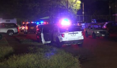 Gunfire erupts in Harris County neighborhood, 3 critically wounded