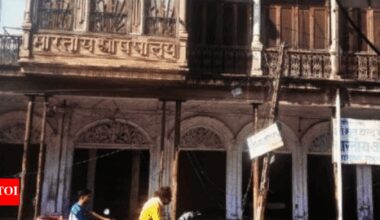 Celebrating 250 years of heritage in Lucknow: Where vaidyas and hakims still provide the healing touch | Lucknow News
