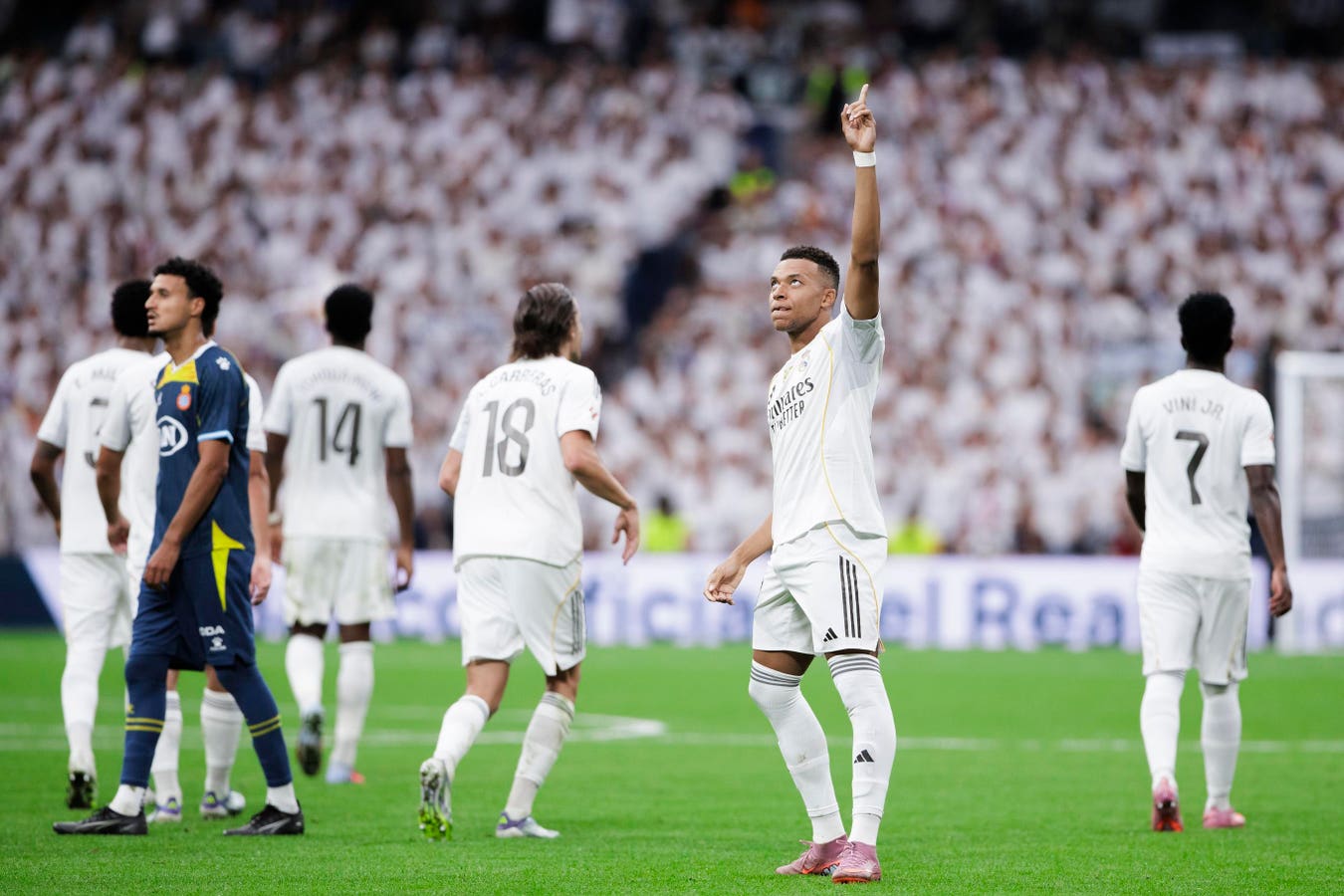 Real Madrid Maintain Their Perfect Start