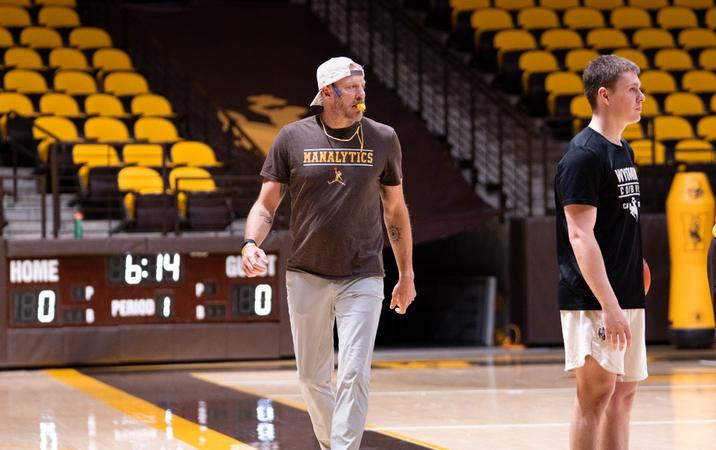 Cowboy Basketball Opens Season with First Official Practice