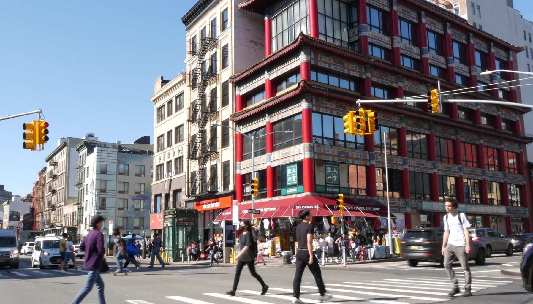 Canal Street Redesign Brings Super-Sized Sidewalks