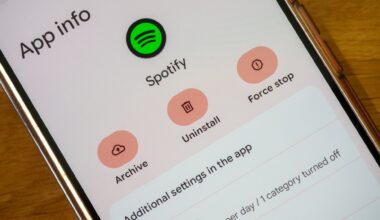 phone showing android app archiving and uninstalling