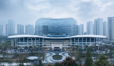 Hangzhou First People's Hospital Tonglu Branch / UAD