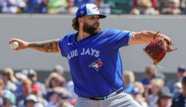 Alek Manoah, cut loose by Blue Jays, lands with Braves