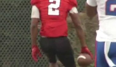 Nashawn Jacobs takes it to the 🏠 💨💨