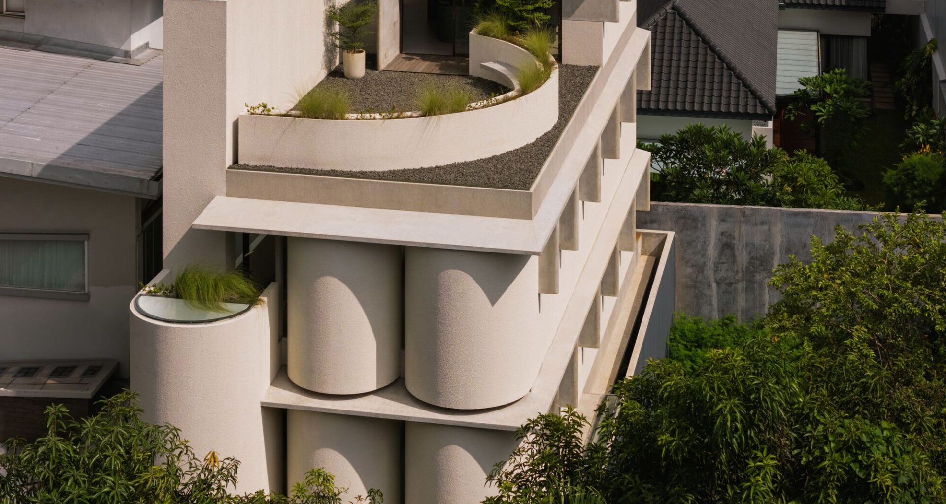 ABC Flats / Isso Architects