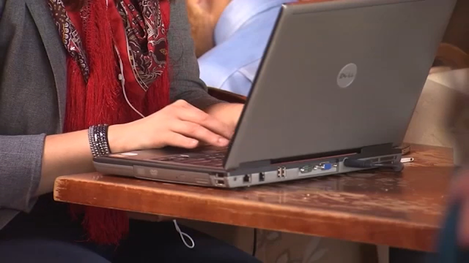 Job seekers, HR professionals grapple with use of artificial intelligence