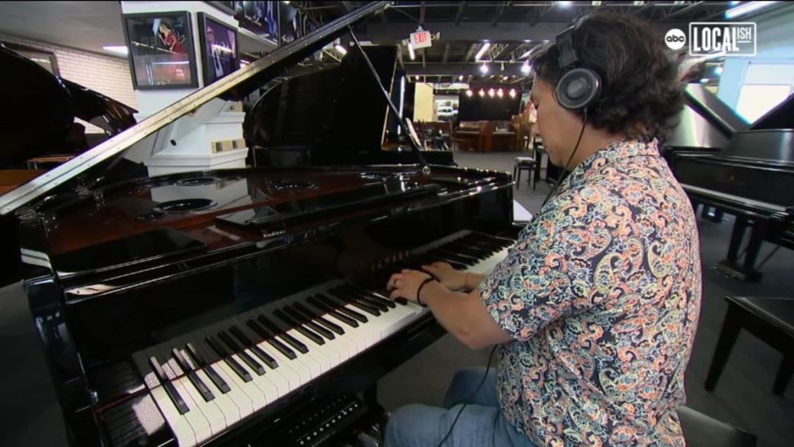 Cunningham Piano shares passion for piano's past and future
