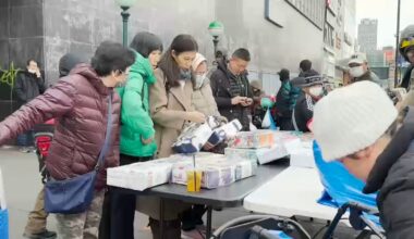 NYC Council overrides mayoral vetoes on bills for delivery workers, street vendors