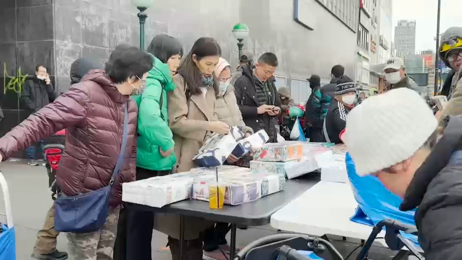NYC Council overrides mayoral vetoes on bills for delivery workers, street vendors