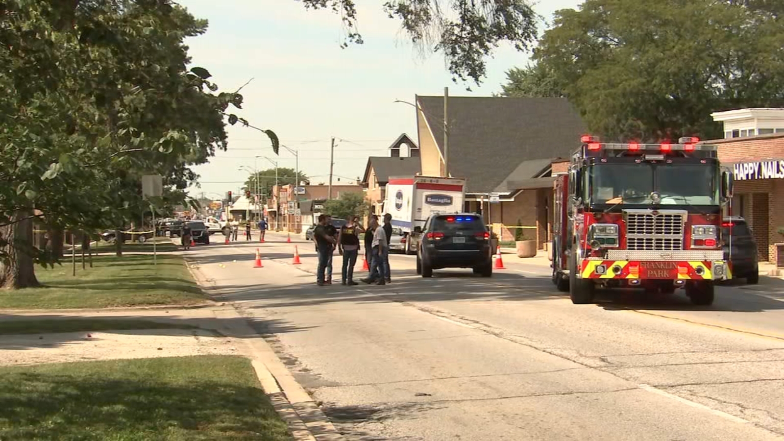 Suspect fatally shot after dragging ICE officer with vehicle in Chicago suburb of Franklin Park, Illinois