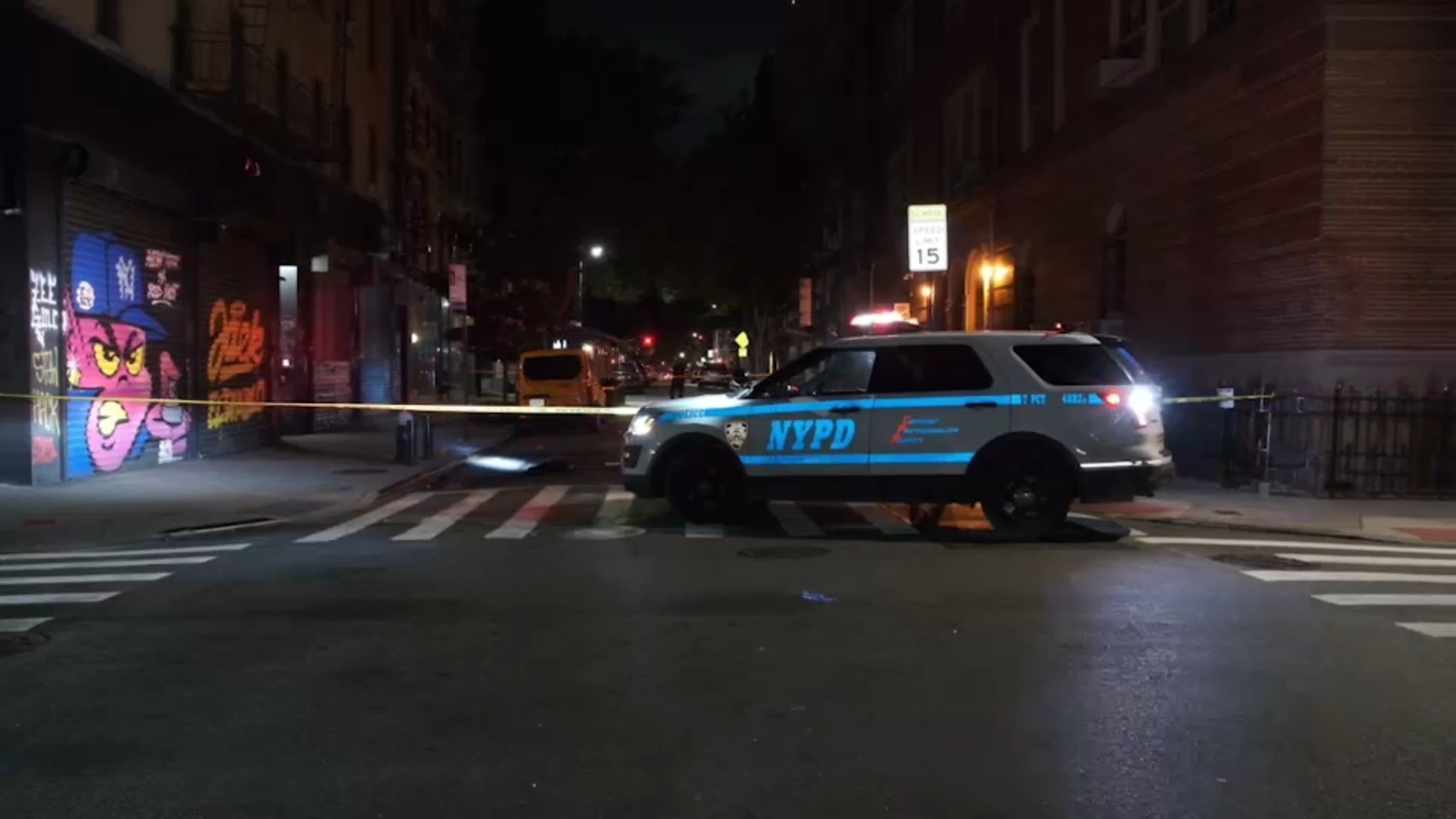 Man stabbed in the neck in Lower East Side of Manhattan, NYC; no arrests made