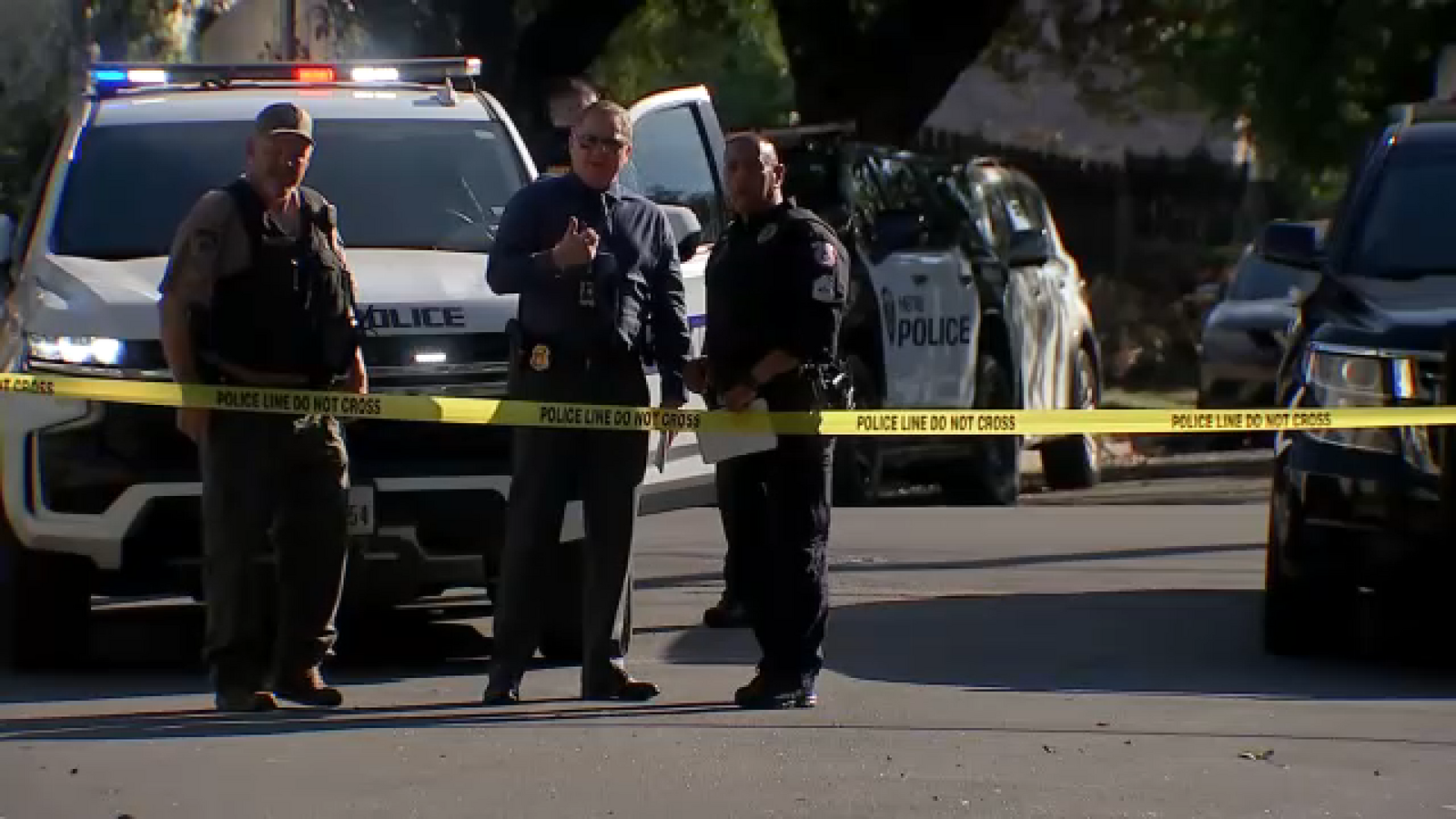 METRO officer grazed by gunfire during traffic stop in Museum District, suspect in custody, authorities say