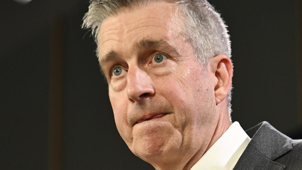 Super boss slams retirement system